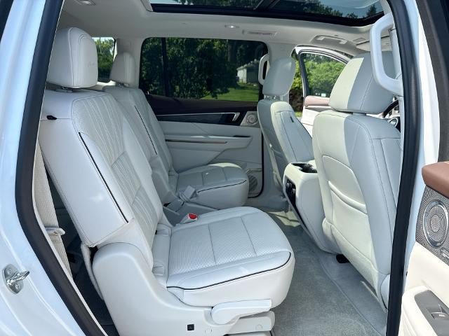 Certified 2025 Buick Enclave Avenir w/ Super Cruise Package FWD image 28