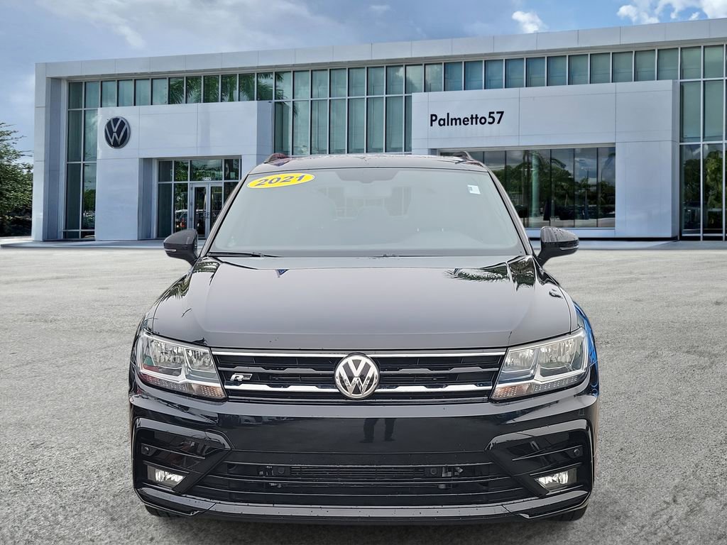 Certified 2021 Volkswagen Tiguan SE R-Line image 2