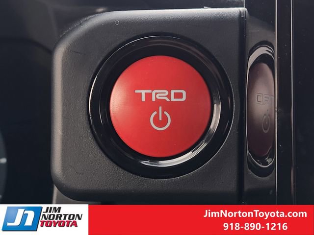 Used 2025 Toyota Tacoma TRD Sport image 24