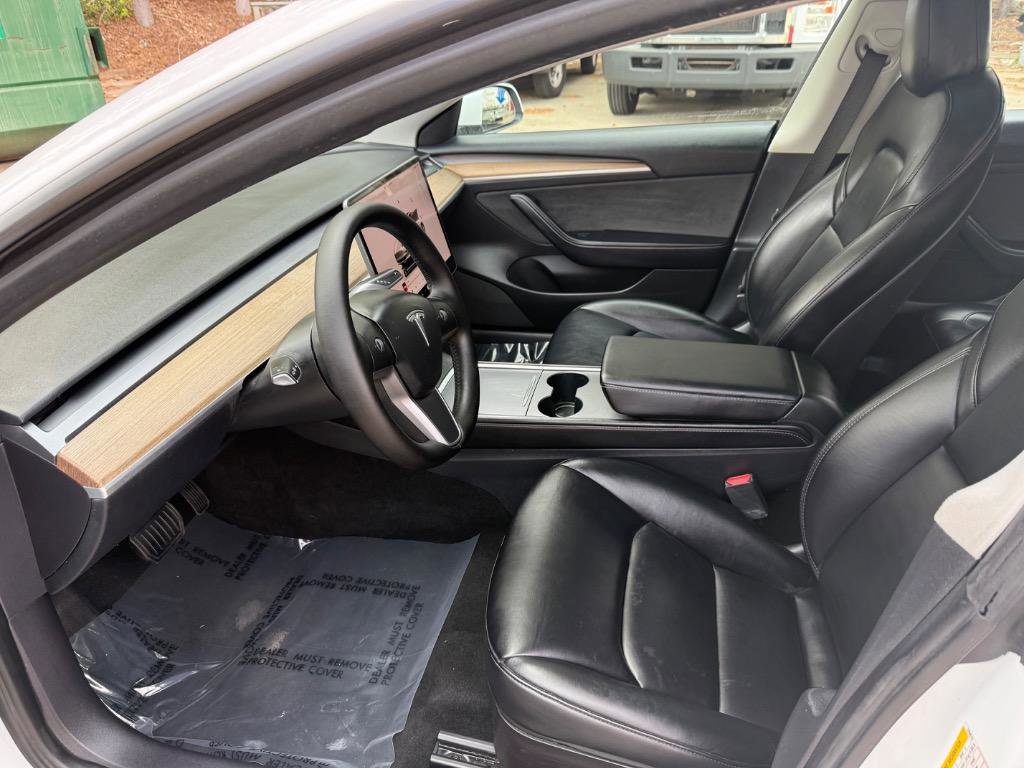 Used 2022 Tesla Model 3 Standard Range Plus image 10