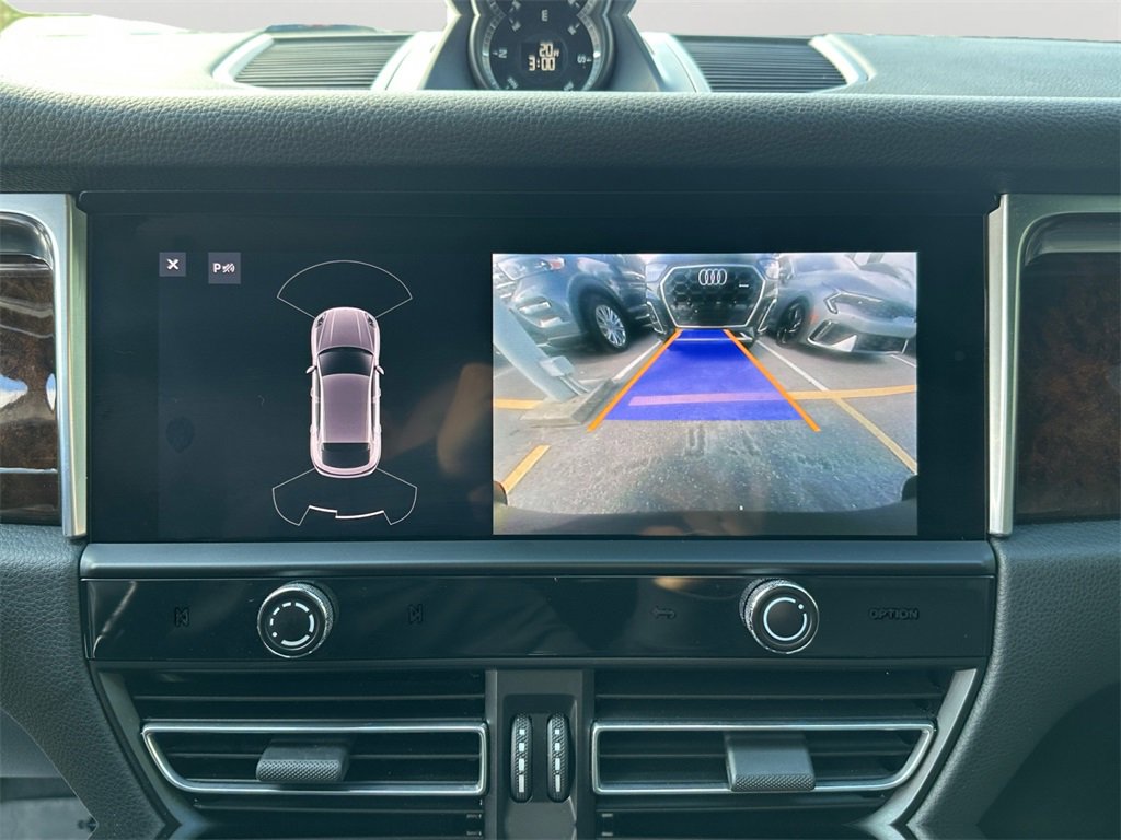 Used 2022 Porsche Macan S image 26