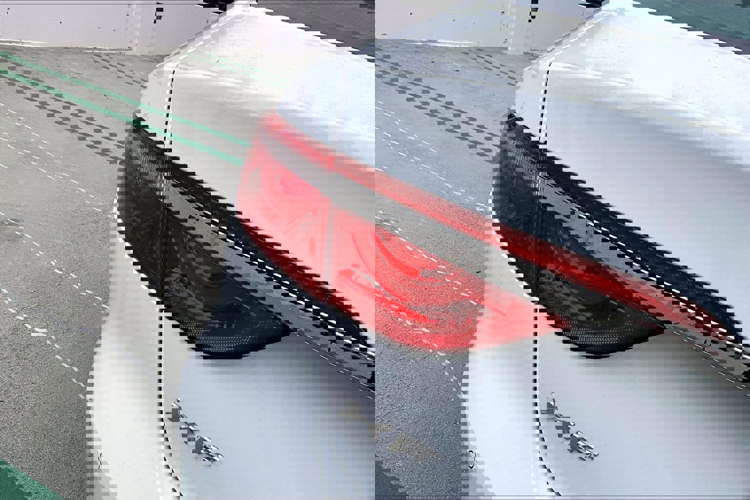 Used 2019 Jaguar XF Prestige image 31