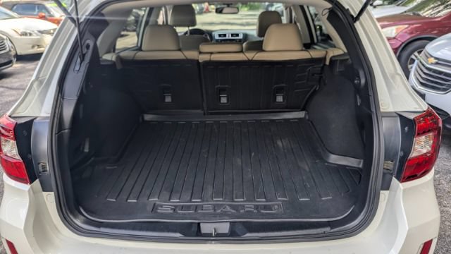 Used 2016 Subaru Outback 2.5i Limited AWD/4WD image 13