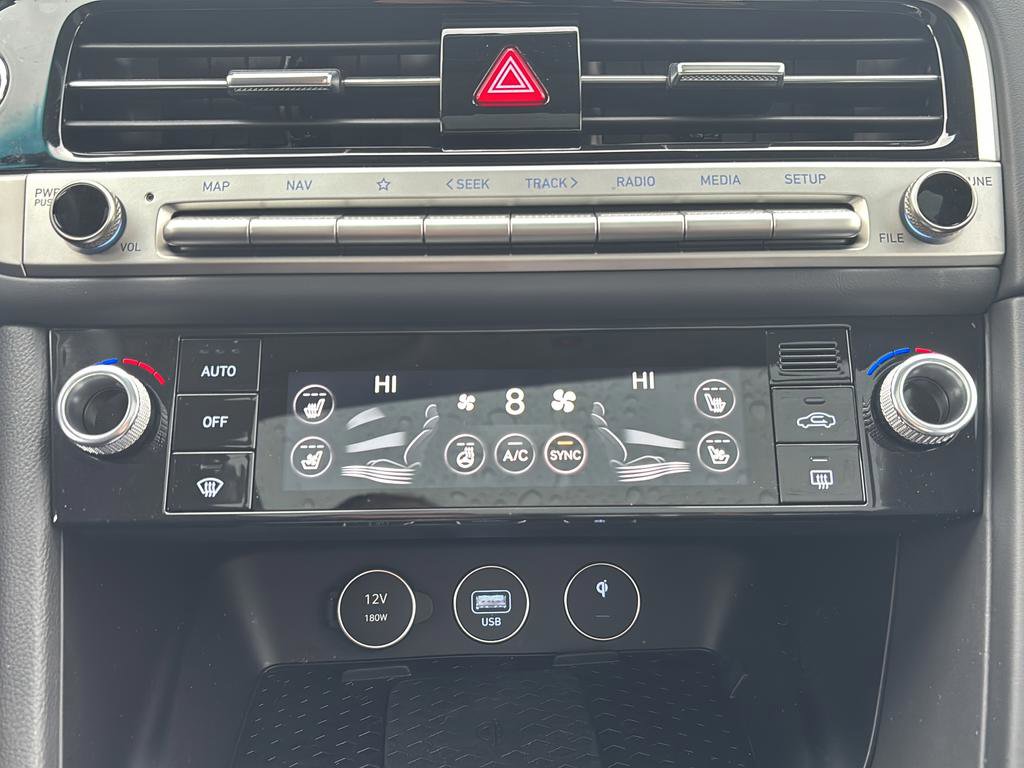 Used 2026 Genesis G70 2.5T Prestige image 32