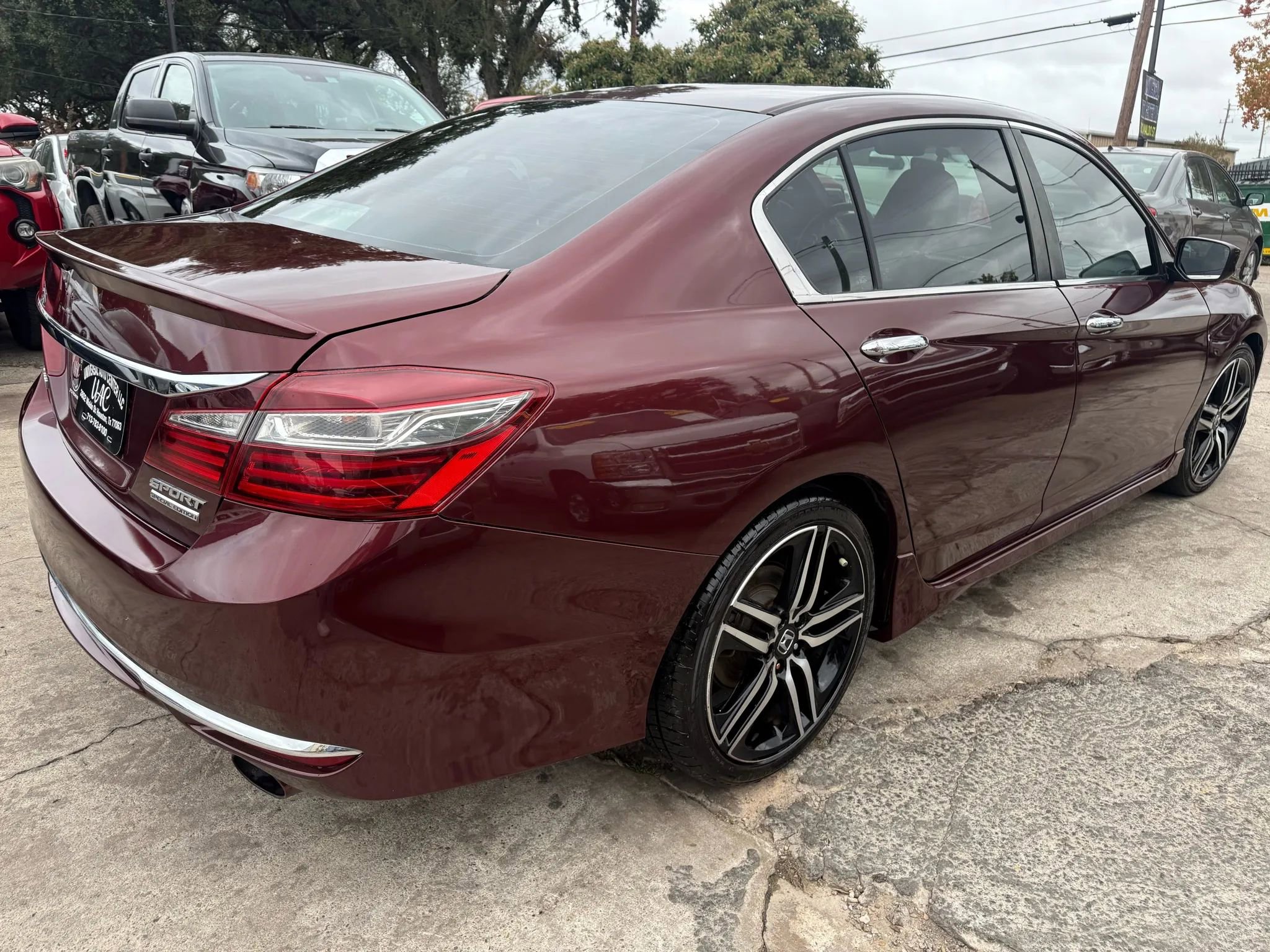 Used 2017 Honda Accord Sport Special Edition image 7