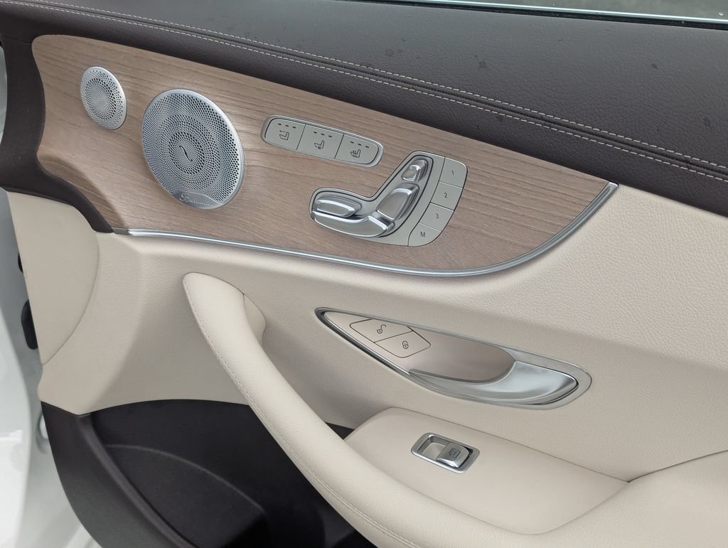 Used 2019 Mercedes-Benz E 450 4MATIC Cabriolet image 32