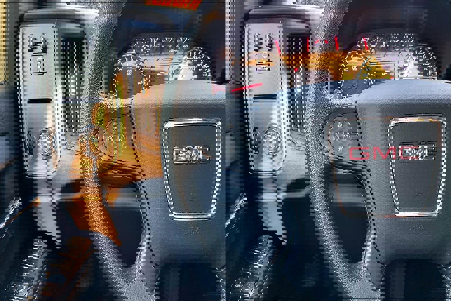 Used 2018 GMC Sierra 2500 4x4 Crew Cab w/ Sierra Convenience Package image 23