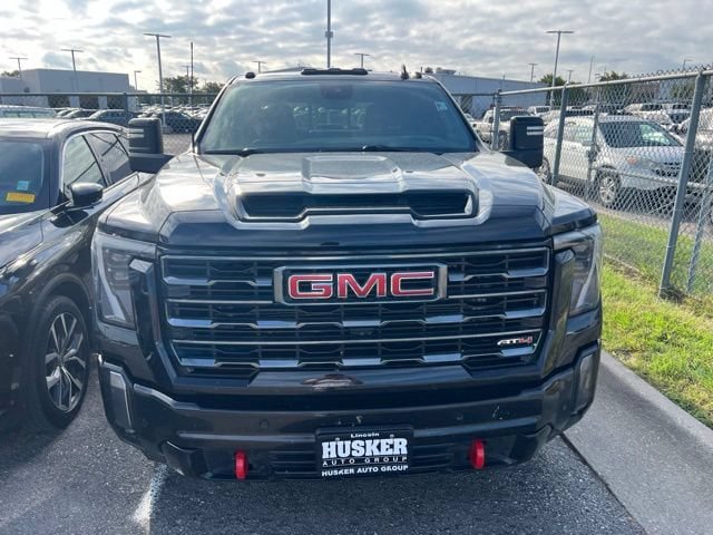 Used 2024 GMC Sierra 2500 AT4 w/ AT4 Premium Plus Package AWD/4WD image 2