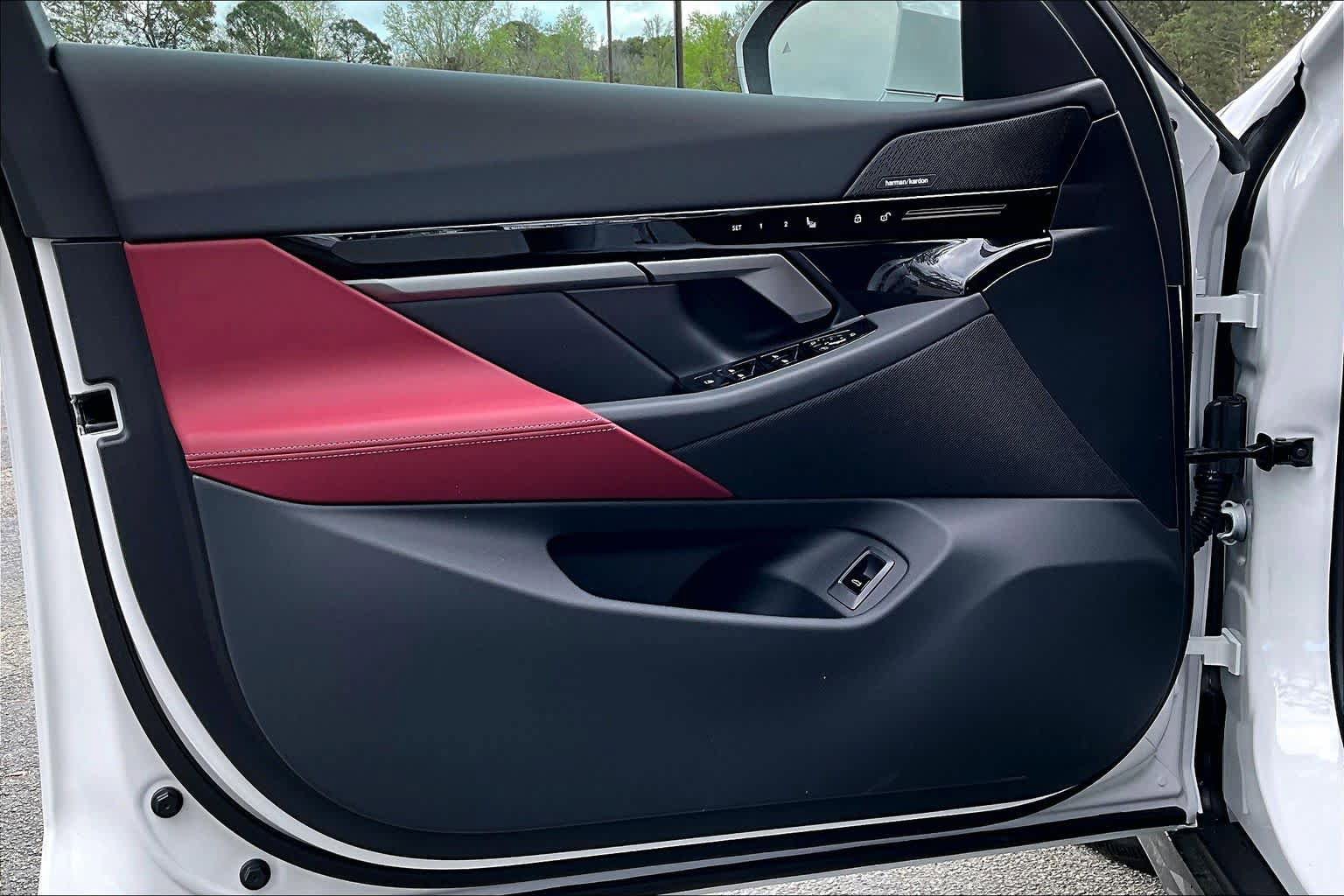 New 2026 BMW 530i RWD image 10