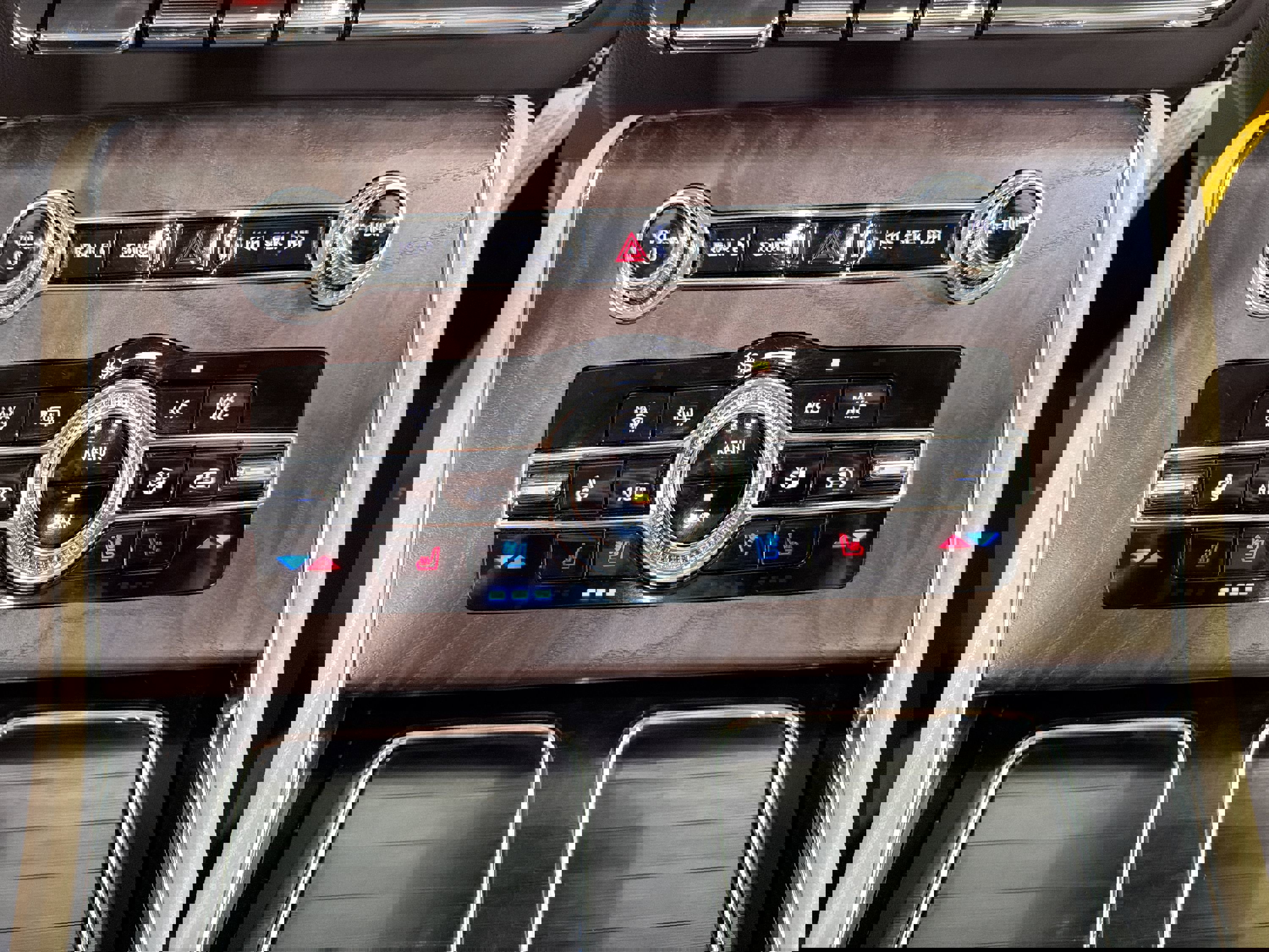 Used 2022 Lincoln Aviator Reserve w/ Equipment Group 201A image 20