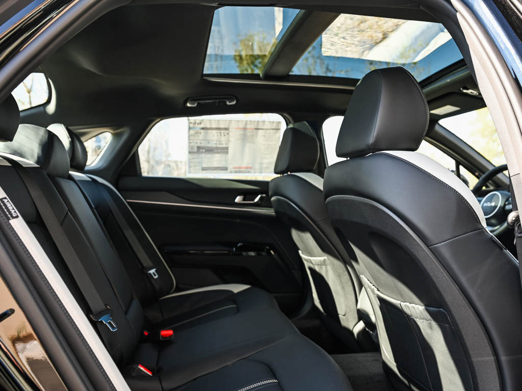 New 2026 Kia K5 GT-Line w/ GT-Line Premium Package image 10