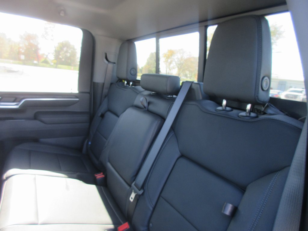 New 2026 GMC Sierra 3500 SLT w/ SLT Premium Package image 15