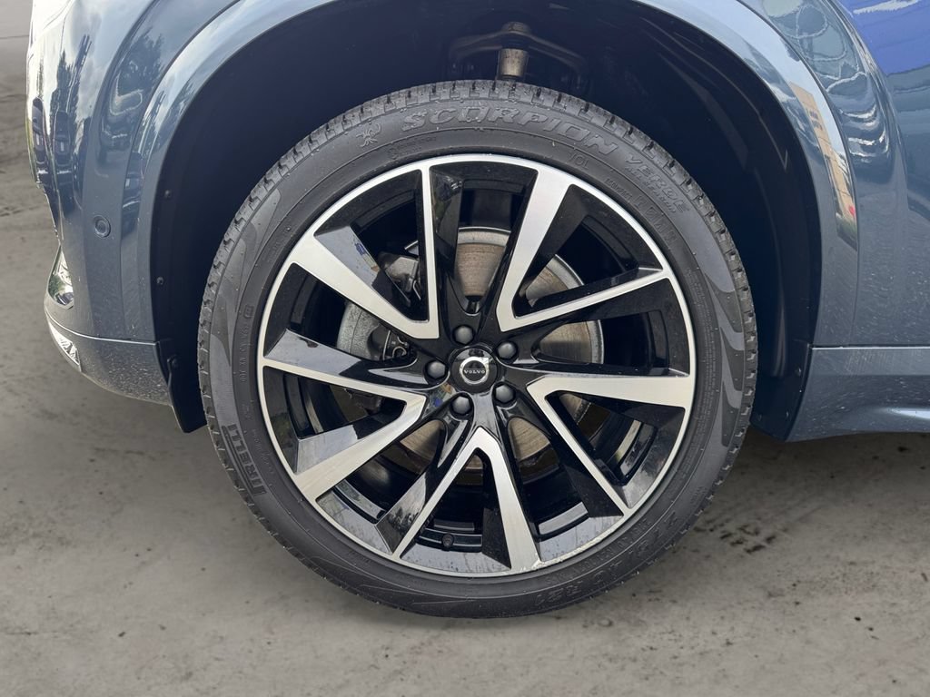 Certified 2023 Volvo XC90 B5 Plus w/ Protection Package Premier AWD/4WD image 9