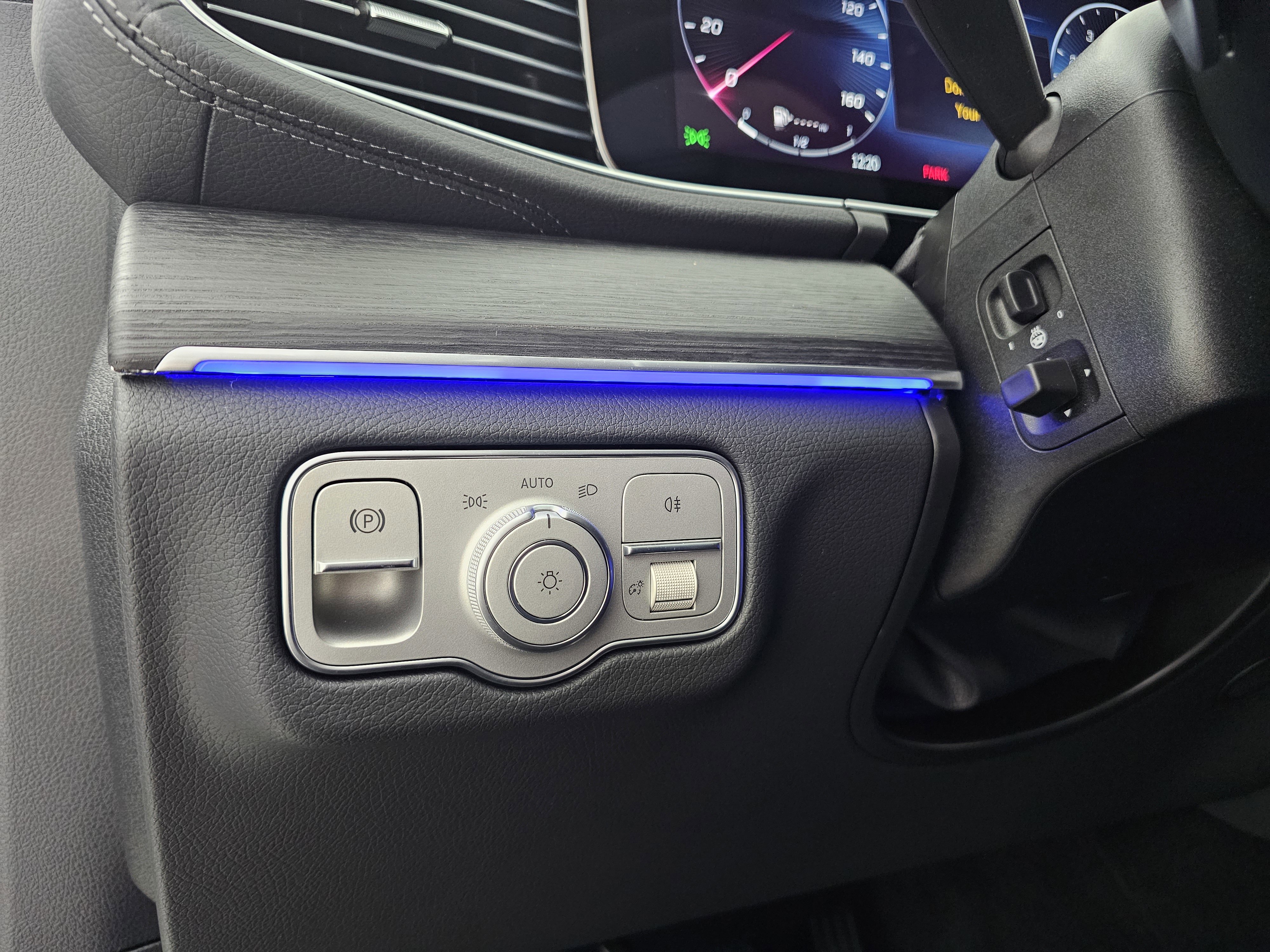 New 2026 Mercedes-Benz GLE 450 4MATIC Coupe image 8