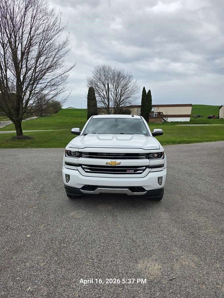 Used 2016 Chevrolet Silverado 1500 LTZ Z71 w/ LTZ Plus Package image 2