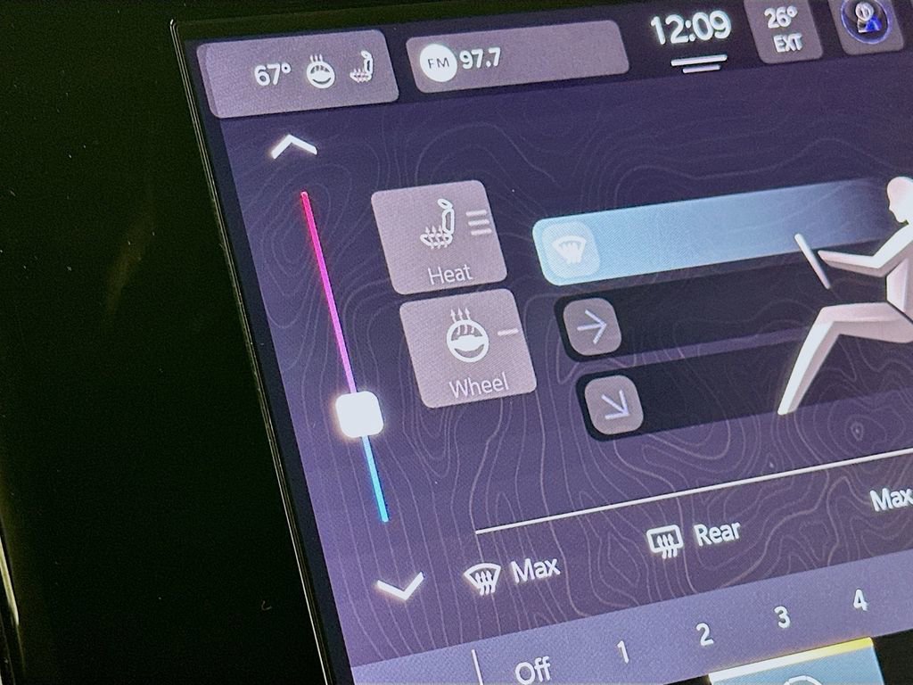 Certified 2024 Jeep Grand Cherokee Altitude image 31