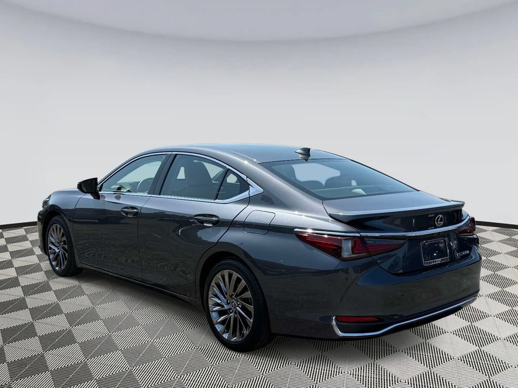 Used 2024 Lexus ES 300h w/ Technology Package FWD image 4