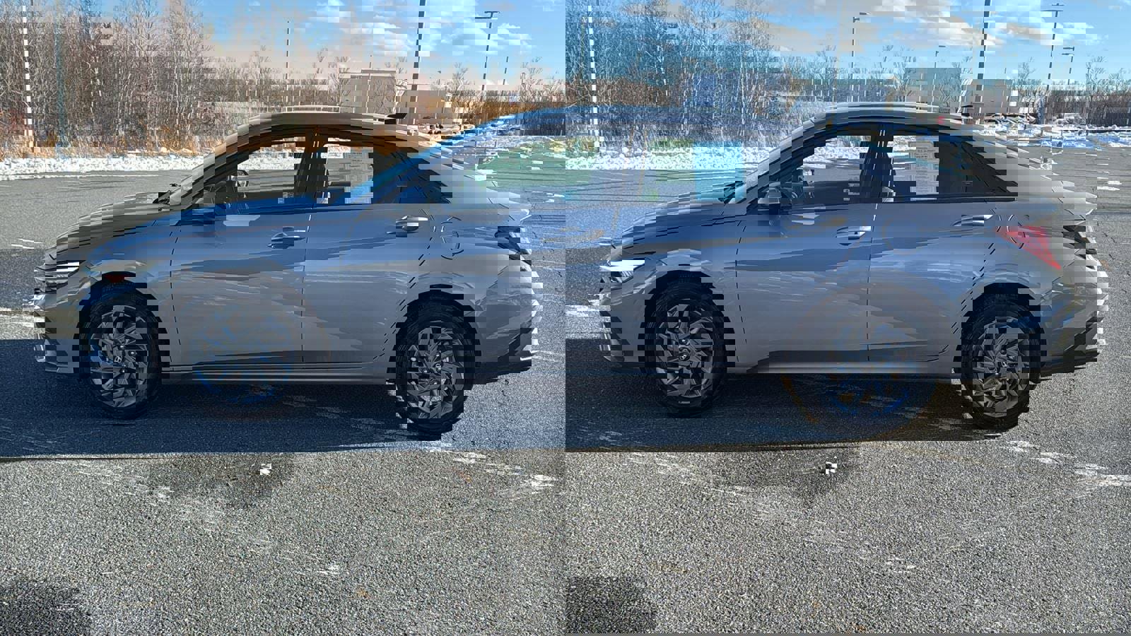 Used 2024 Hyundai Elantra SEL image 11