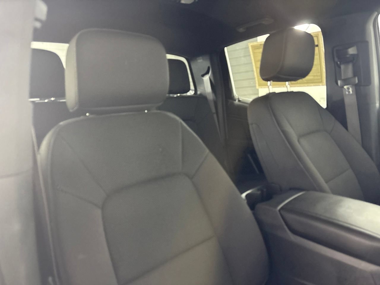 Used 2023 Chevrolet Colorado LT w/ LT Convenience Package II AWD/4WD image 29