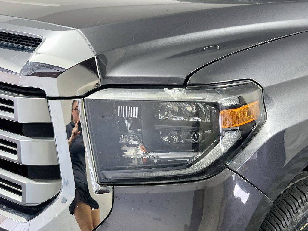 Used 2019 Toyota Tundra Limited w/ Limited Premium Package AWD/4WD image 9