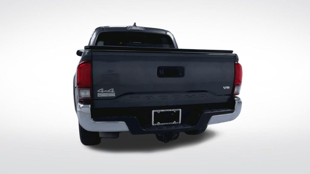 Certified 2023 Toyota Tacoma SR5 AWD/4WD image 7