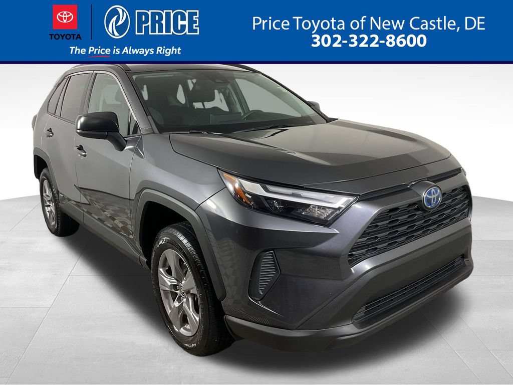 Used 2023 Toyota RAV4 LE AWD/4WD image 1