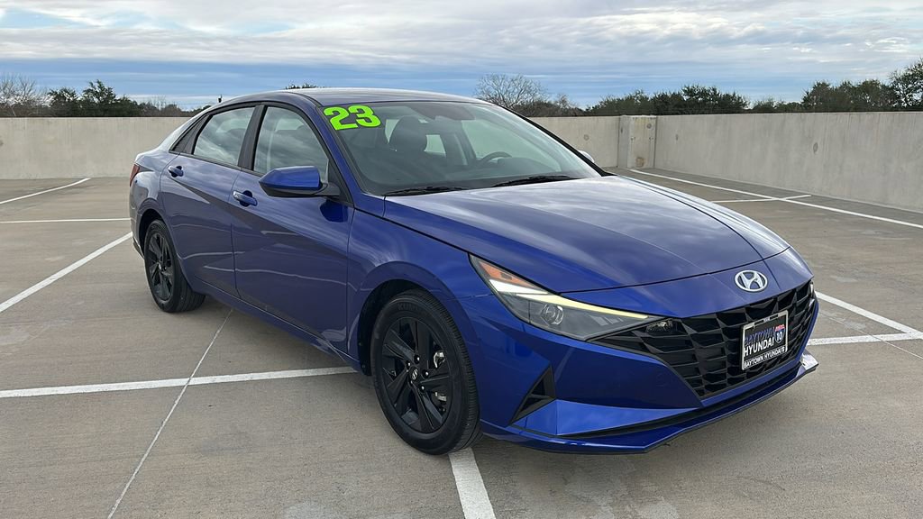 Used 2023 Hyundai Elantra SEL image 14