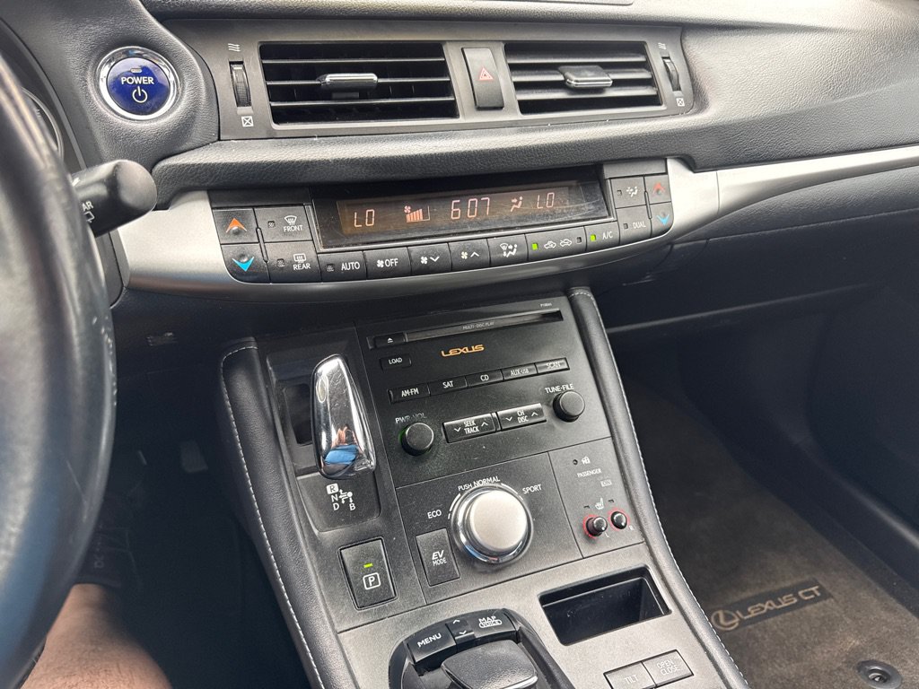 Used 2011 Lexus CT 200h Premium w/ Premium Audio Pkg FWD image 15