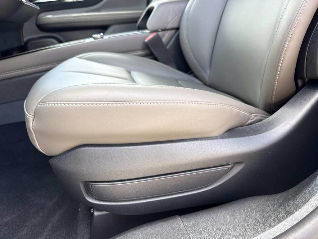 Certified 2026 Lincoln Corsair Premiere AWD/4WD image 20