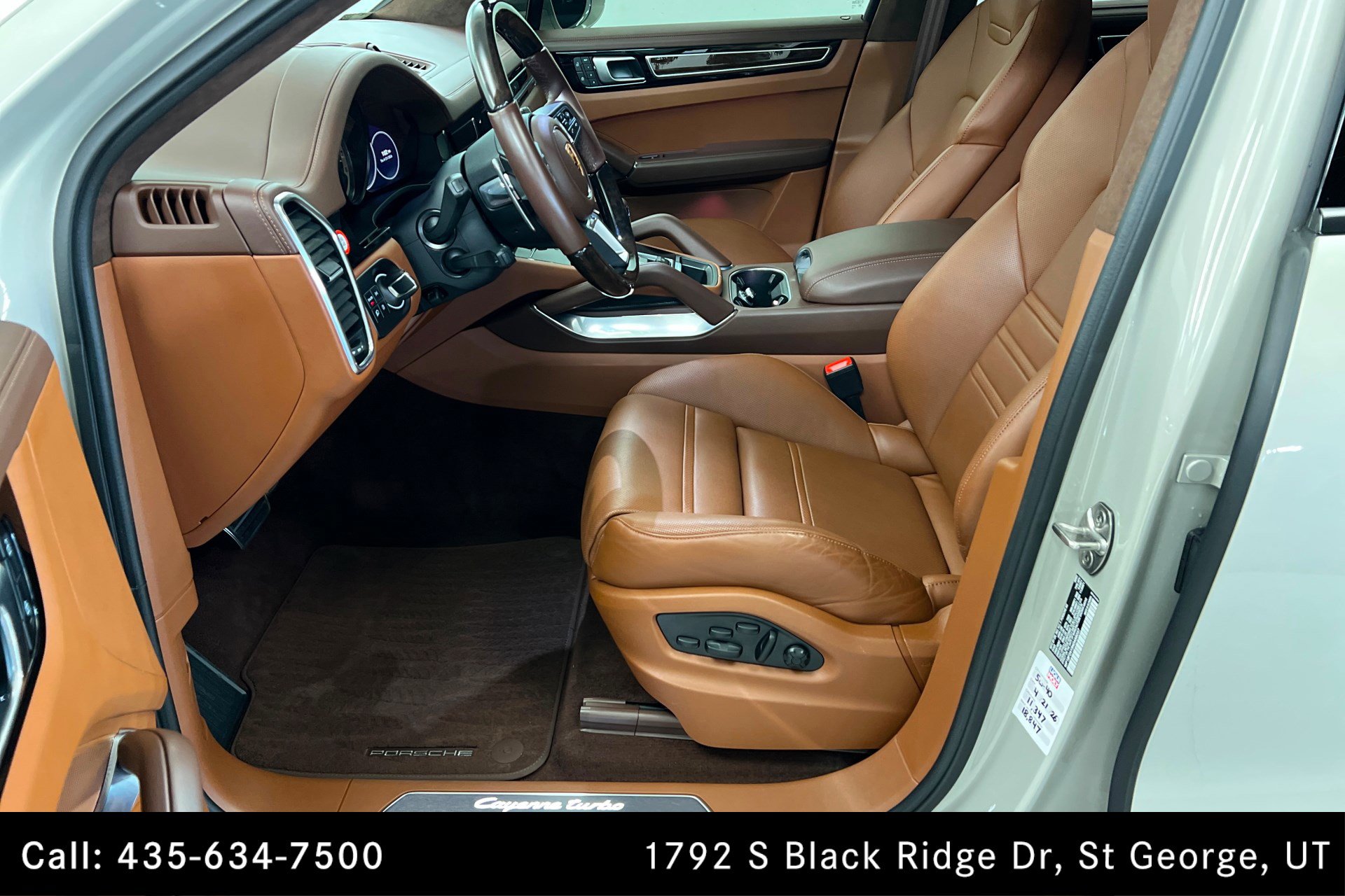 Used 2022 Porsche Cayenne Turbo AWD/4WD image 17