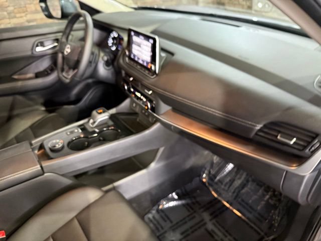 Certified 2025 Nissan Rogue SV w/ SV Premium Package AWD/4WD image 30