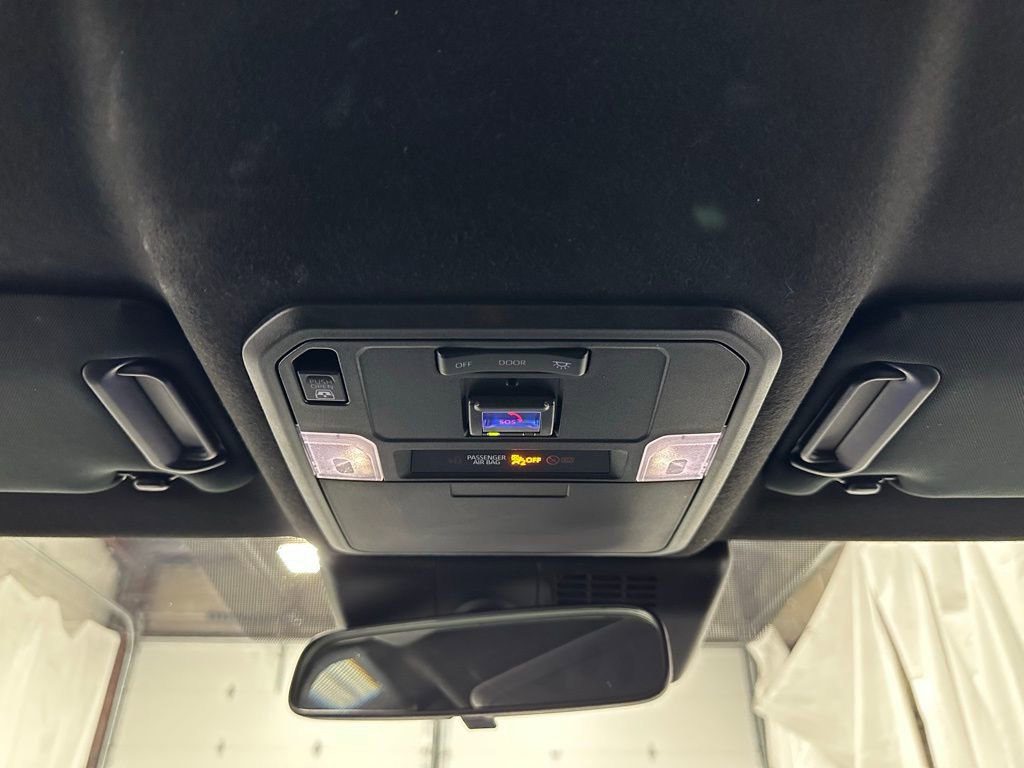 Used 2025 Toyota 4Runner SR5 AWD/4WD image 39