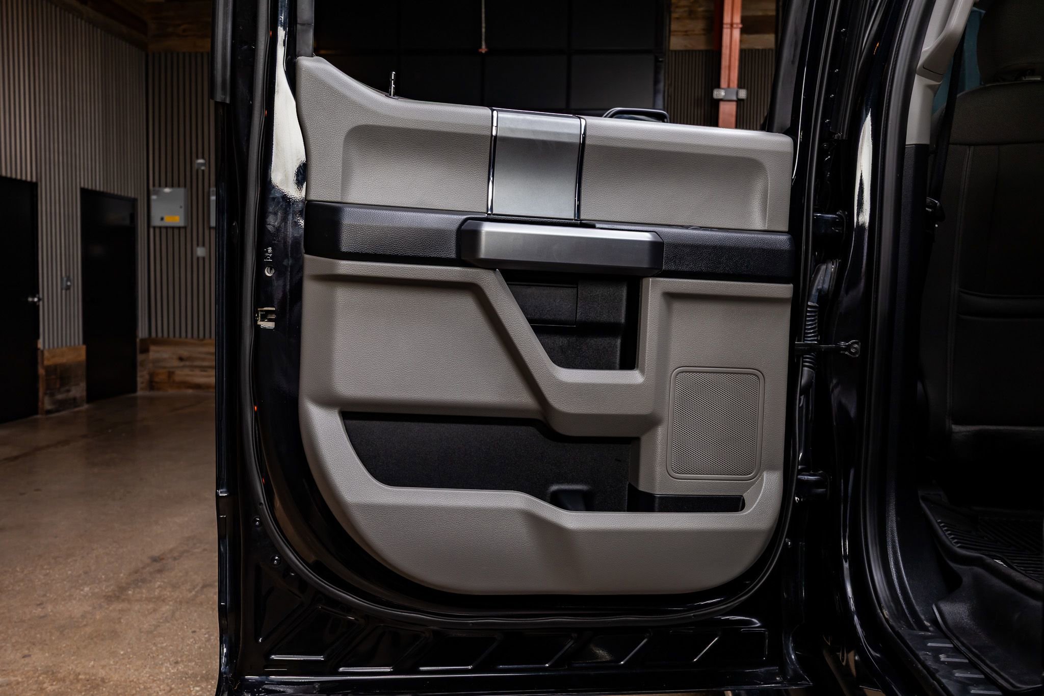 Used 2020 Ford F250 XLT w/ XLT Premium Package image 34