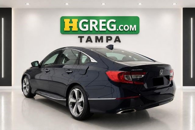 Used 2018 Honda Accord Touring image 2
