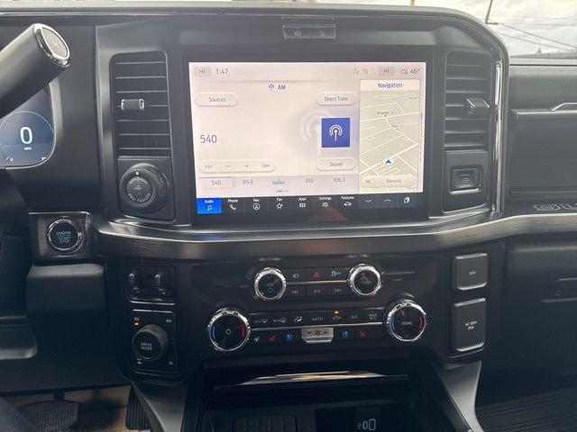 New 2026 Ford F250 Lariat w/ Black Appearance Package image 26