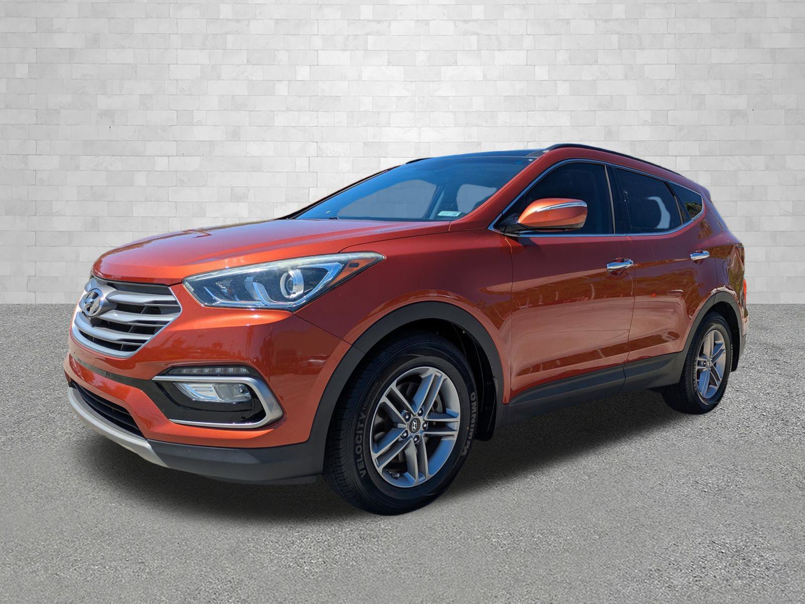 Used 2017 Hyundai Santa Fe Sport w/ 2.4L Tech Package 04 FWD image 5