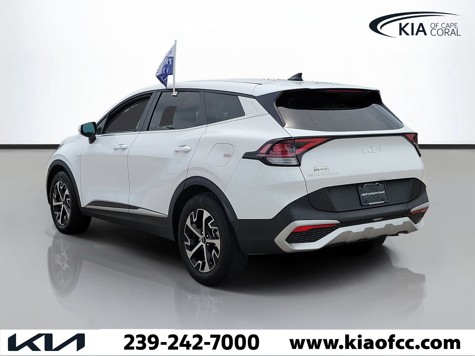 Certified 2024 Kia Sportage EX FWD image 4