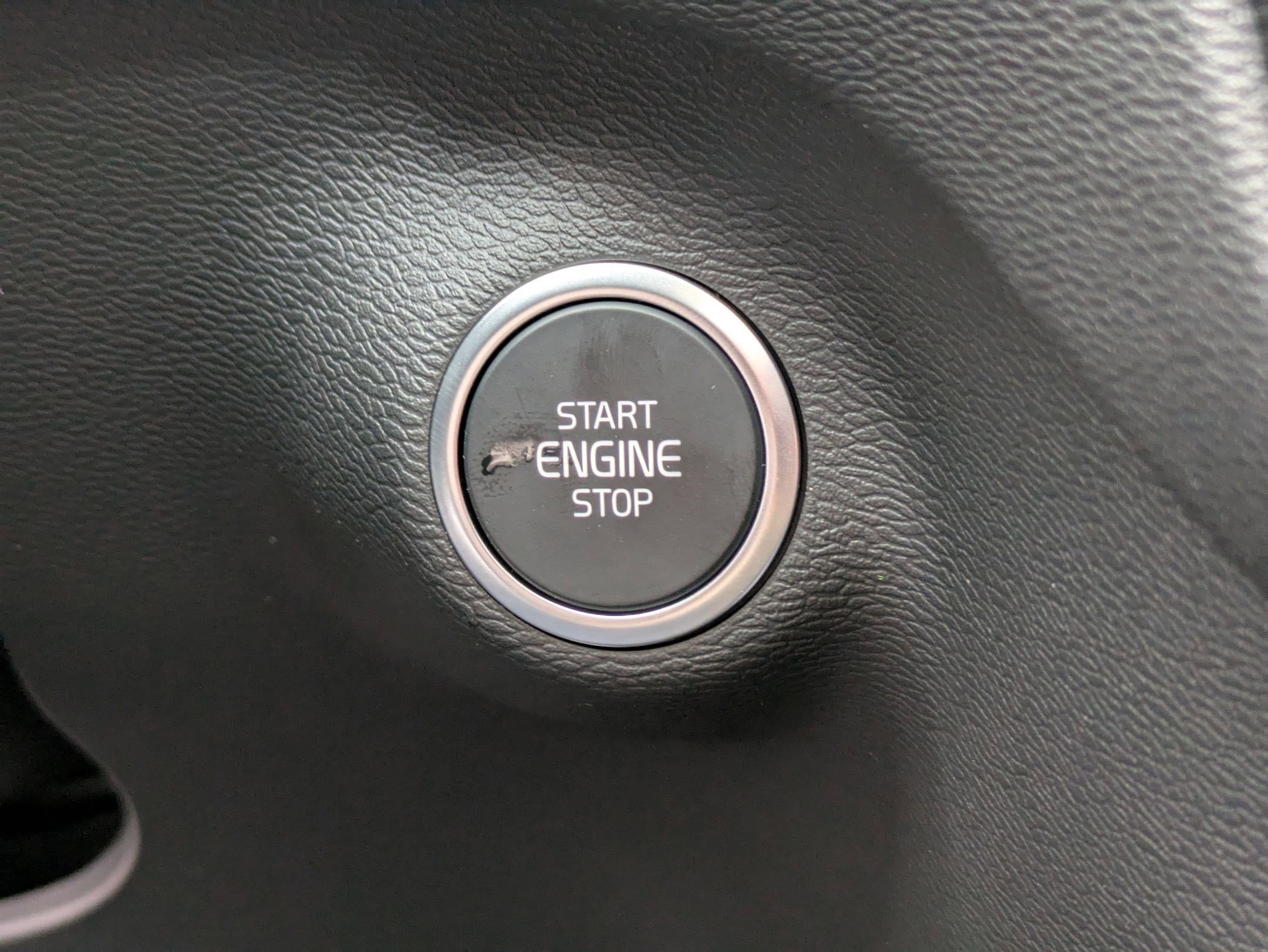 New 2025 Volvo XC40 B5 Plus w/ Protection Package Premier image 16