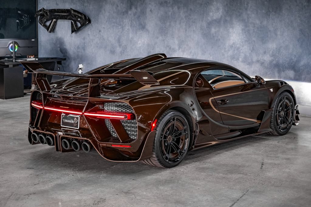 Used 2020 Bugatti Chiron AWD/4WD image 25
