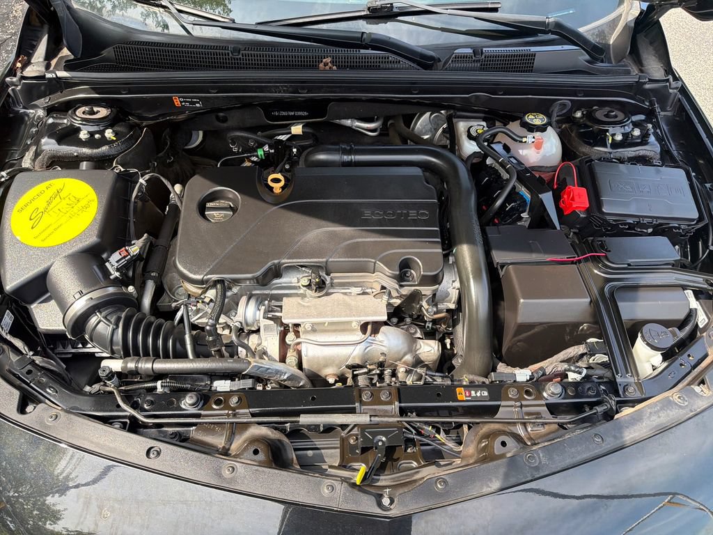 Used 2021 Chevrolet Malibu LT FWD image 26