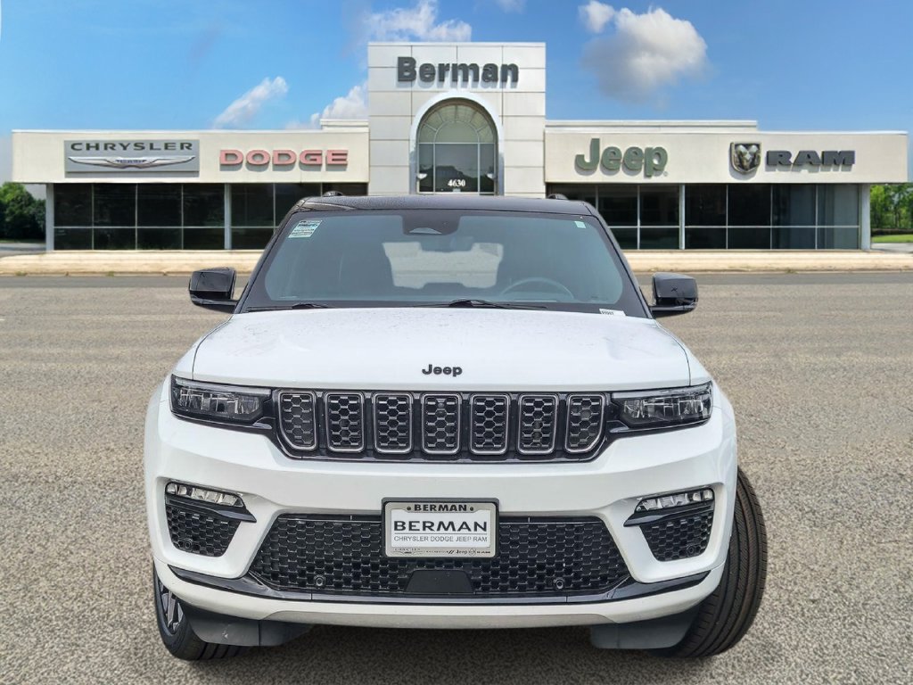 Used 2025 Jeep Grand Cherokee Summit AWD/4WD image 6