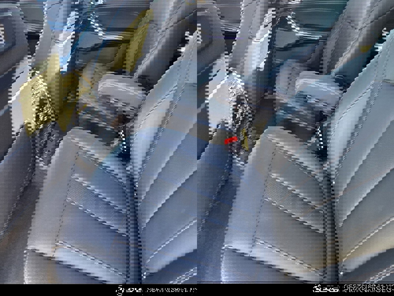 Used 2021 BMW X7 M50i image 27