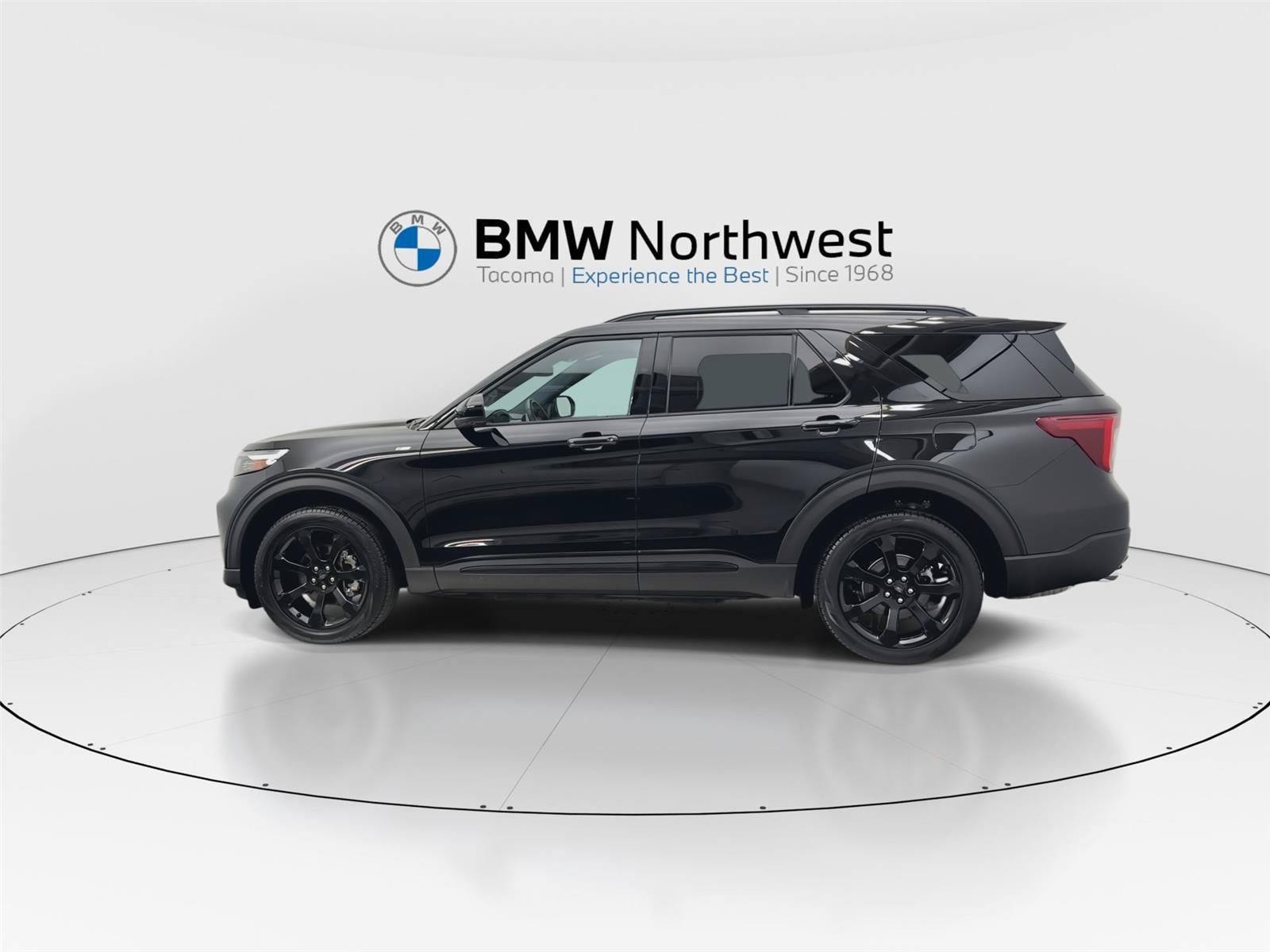 Used 2023 Ford Explorer ST-Line w/ Class IV Trailer Tow Package AWD/4WD image 11