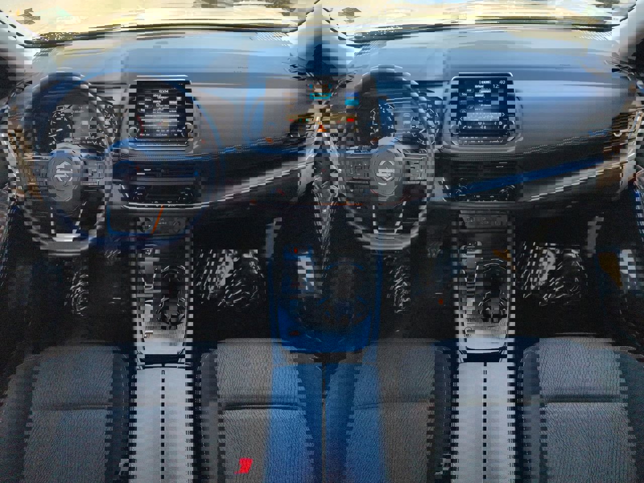 Used 2024 Nissan Rogue SV image 15