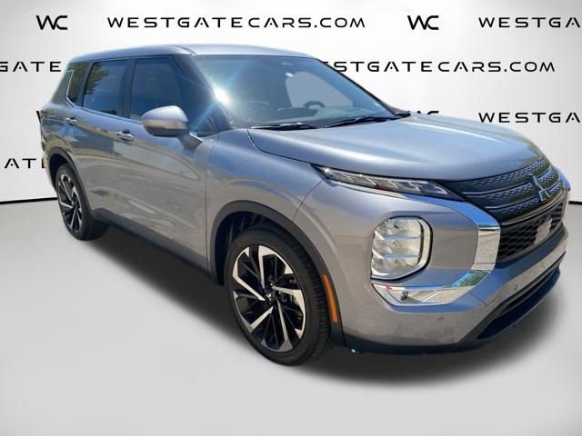 Used 2023 Mitsubishi Outlander SE FWD image 27