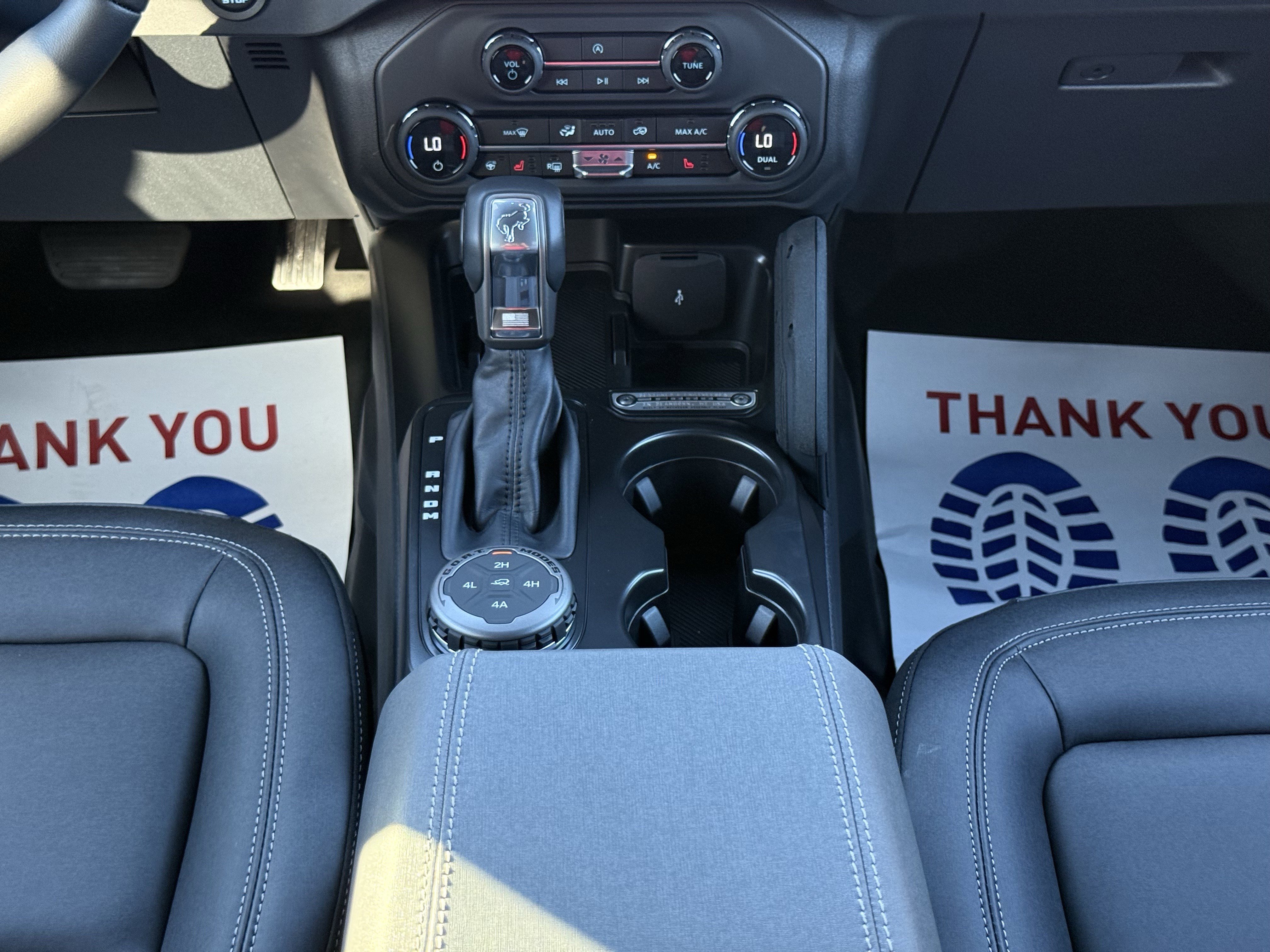 New 2025 Ford Bronco Badlands image 33