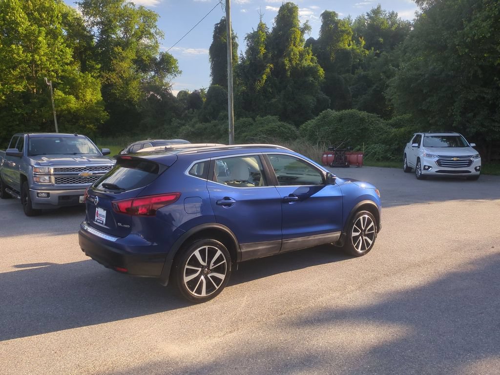 Used 2019 Nissan Rogue Sport SL AWD/4WD image 5