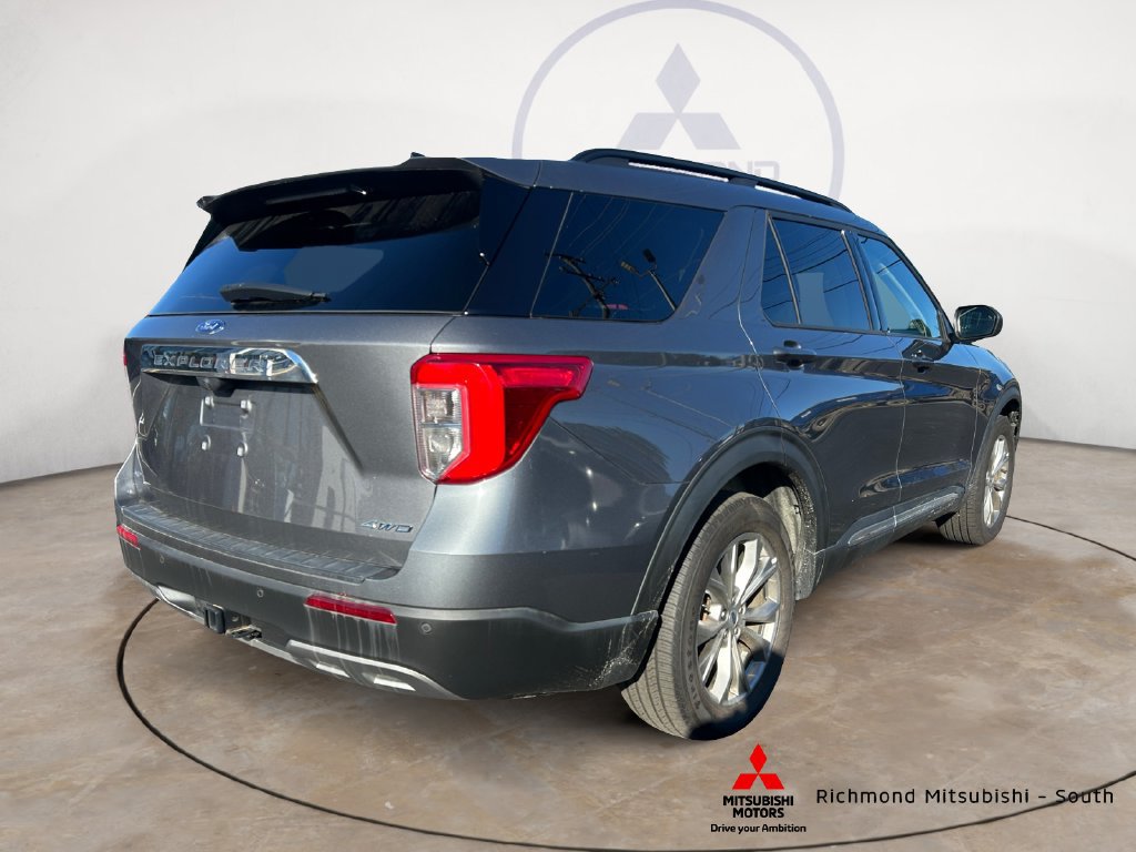 Used 2023 Ford Explorer XLT w/ Equipment Group 202A AWD/4WD image 3