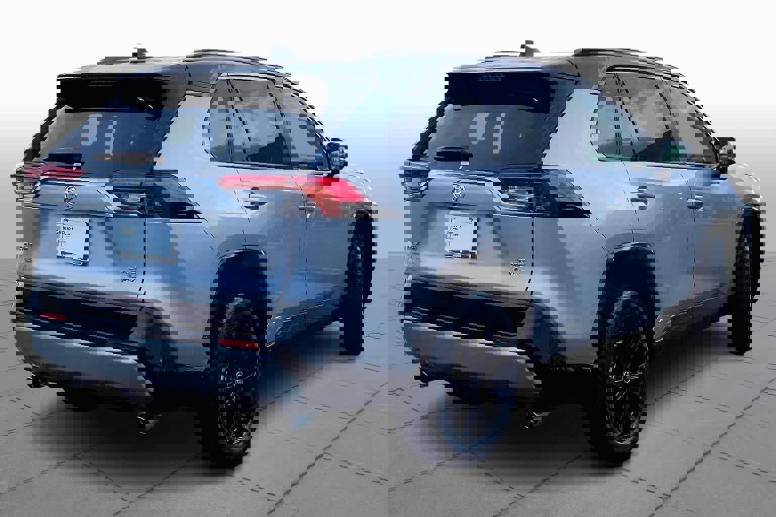 Used 2025 Toyota RAV4 XSE w/ Weather Package image 13