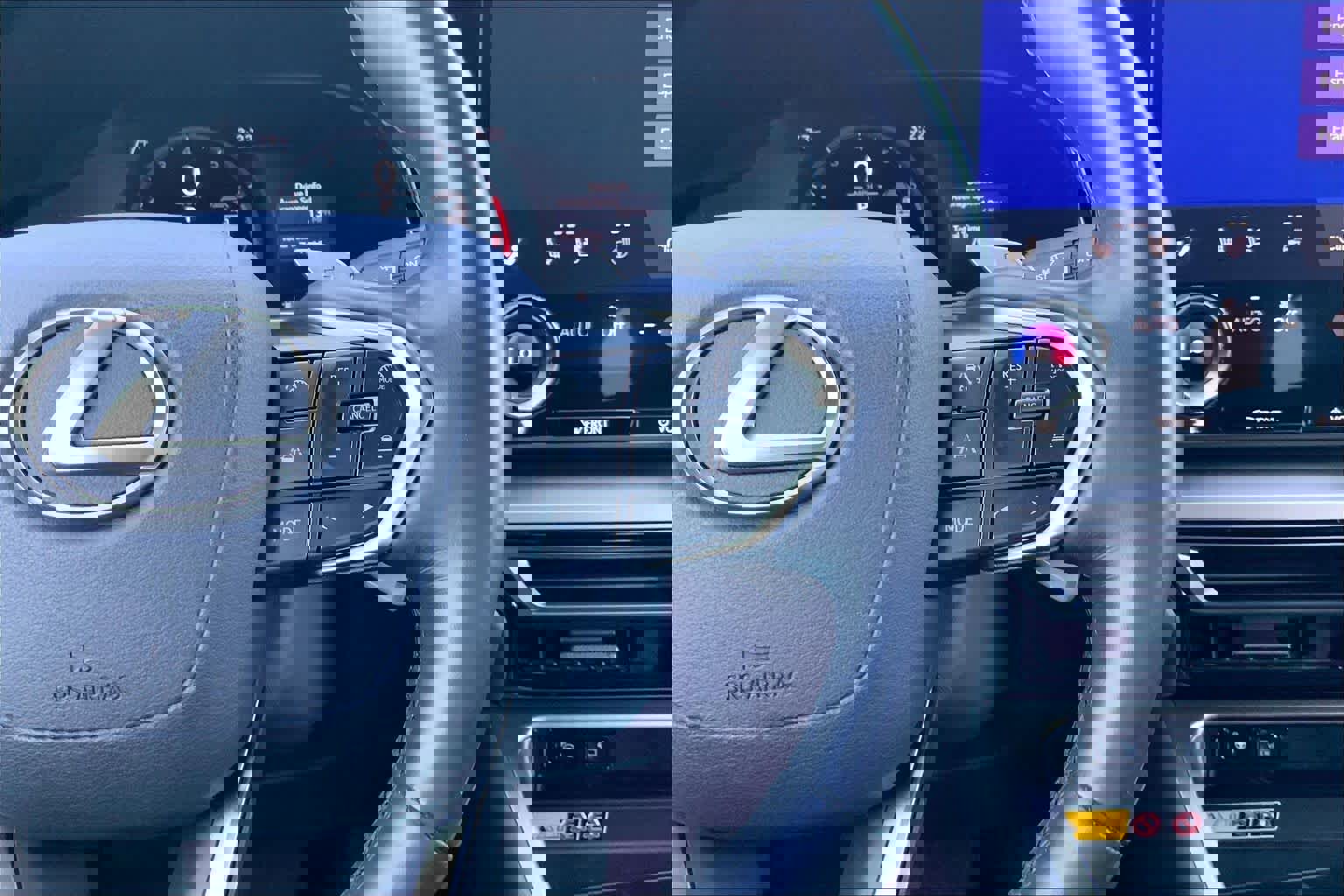 Used 2024 Lexus TX 350 AWD w/ Captains Chair Package image 24